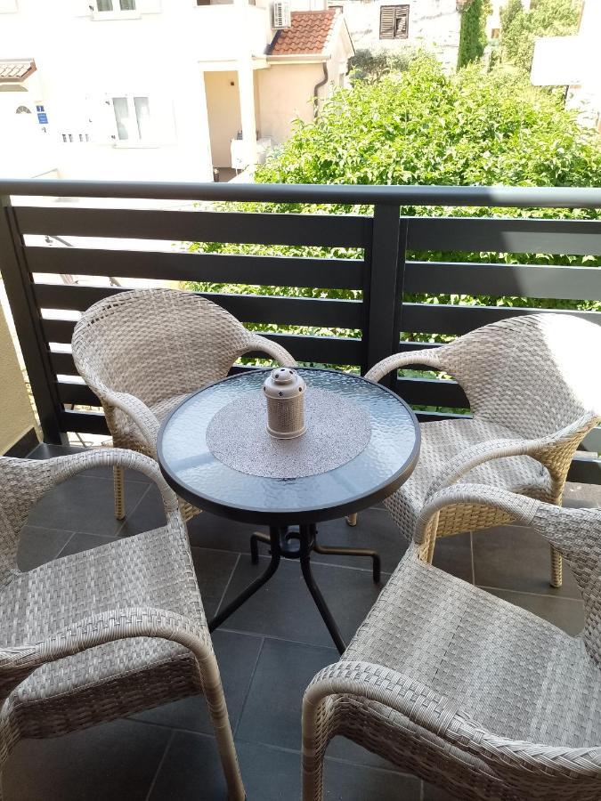 Martina 2 Apartment บาซานิยา ภายนอก รูปภาพ